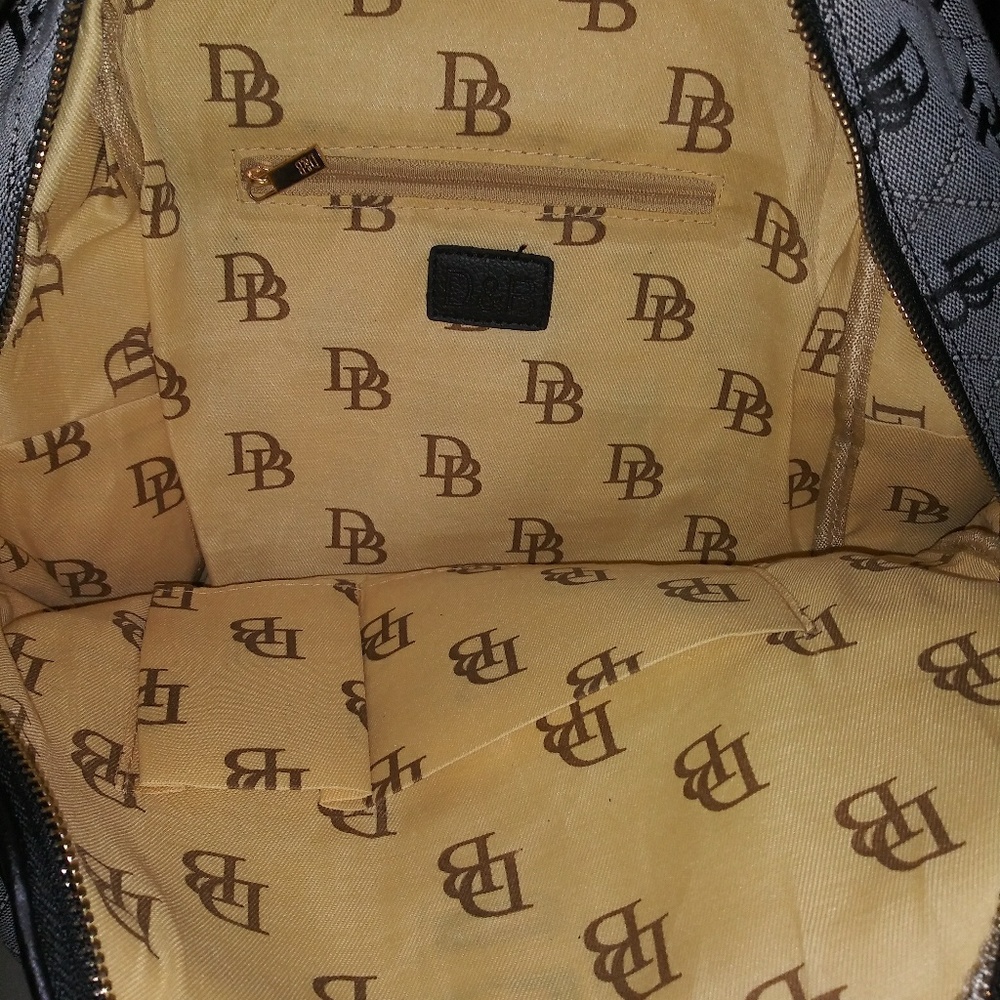 Full-size Backpack - Picture 4 of 4